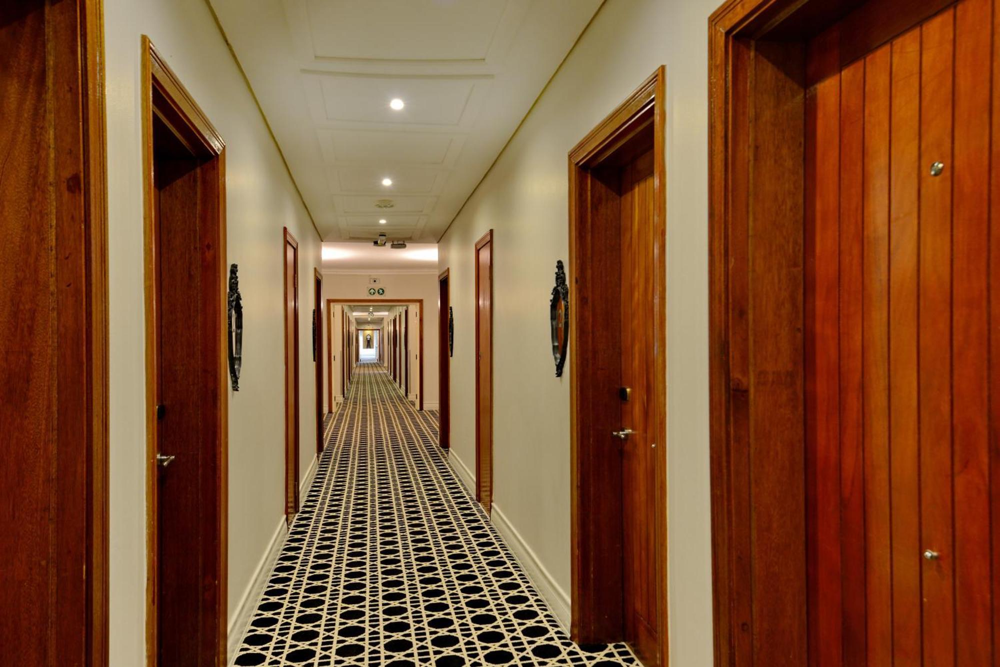 Anew Hotel Hilton Pietermaritzburg Exterior foto